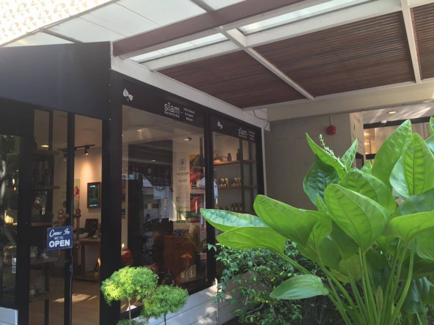 Siam Botanicals flagship store from the outside